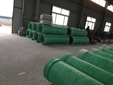 ������ˮ���ڳĹܵ�